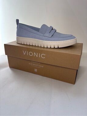 Vionic Women's Uptown Loafer Blue Mist Suede Size 8 NIB New in Box Travel Shoe